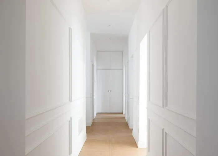 Bright Luxury -